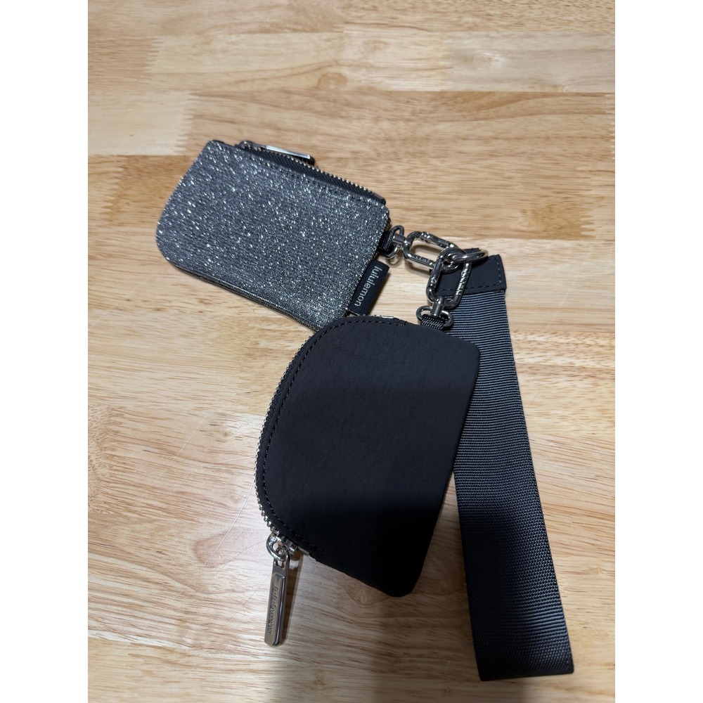 Lululemon Dual Pouch Wristlet Black Silver Glitter Zippered Card Case Keychain